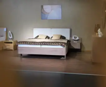 Video drevená posteľ Round U box s čalúneným čelom