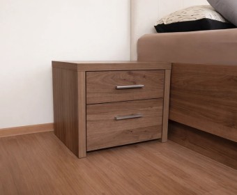 Nočný stolík E 45