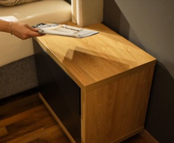 Video nočný stolík LUX 45 P